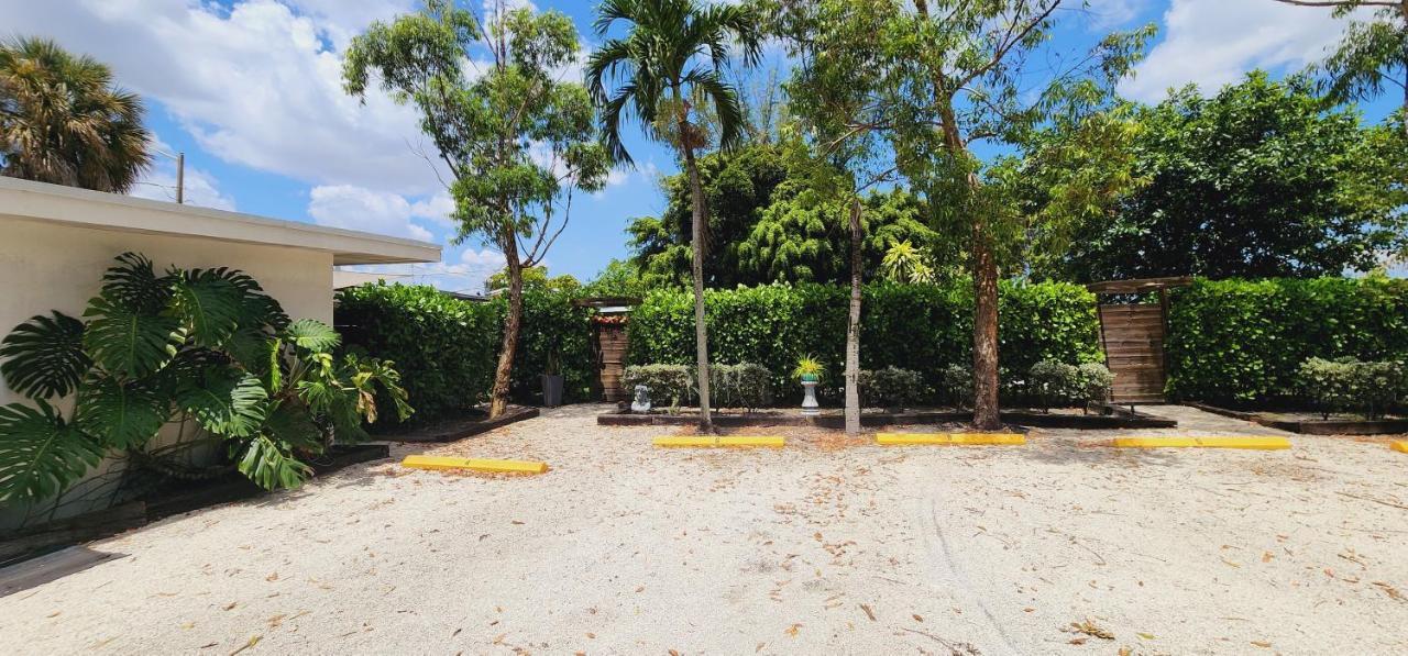 Private Aparment Studio In The Hard Of Miami Unit # 6 Opa-locka Exterior foto